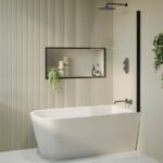 Freestanding Shower Bath Single Ended Right Hand Corner with Black Bath Screen 1650 x 800mm - Amaro