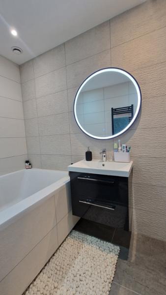 Round Black Heated Bathroom Mirror with Lights 800mm - Antares - Image 2