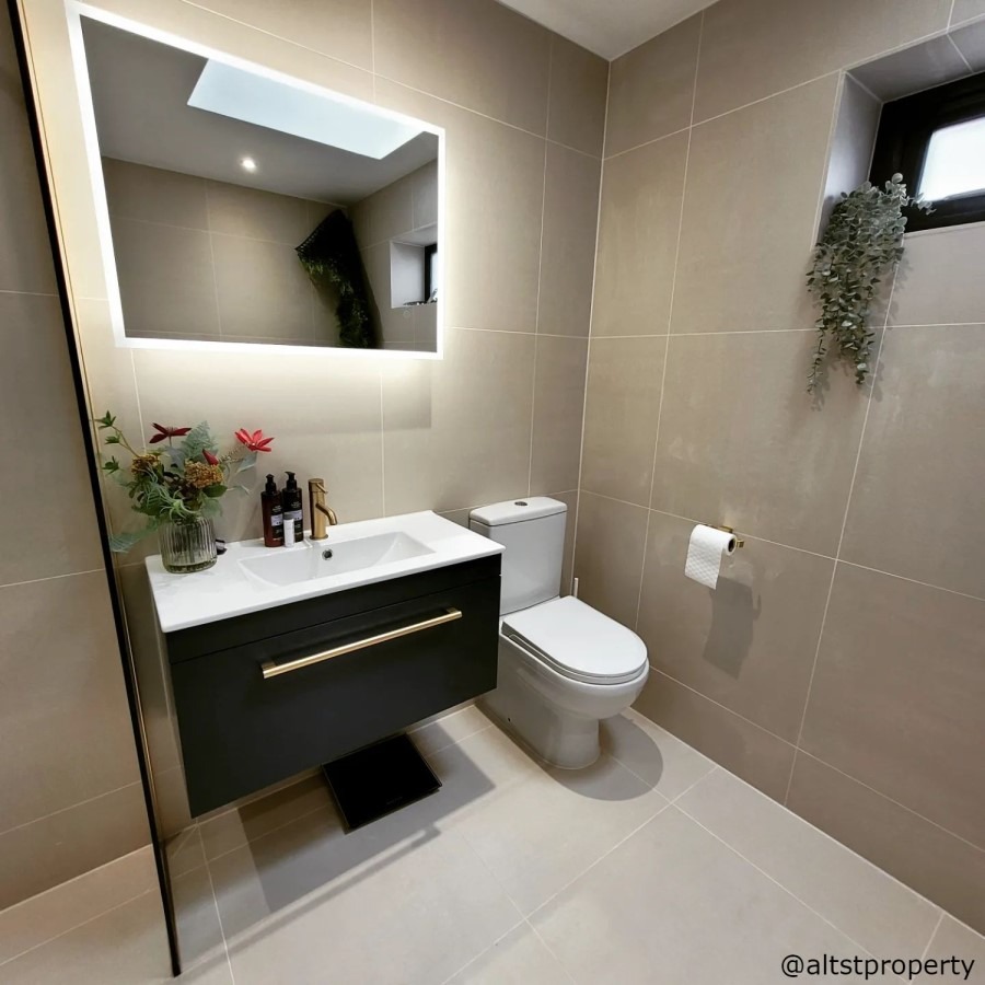 Rectangular Heated Bathroom Mirror with Lights Shaver Socket & Bluetooth Speaker 800 x 600mm - Divine - Image 10