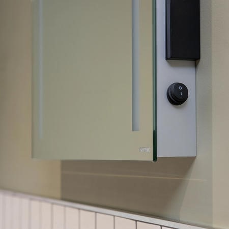 Sensio Lumino Evo+ Rectangular Bathroom Mirror with Battery Operated Lights - 500 x 700mm - Image 4